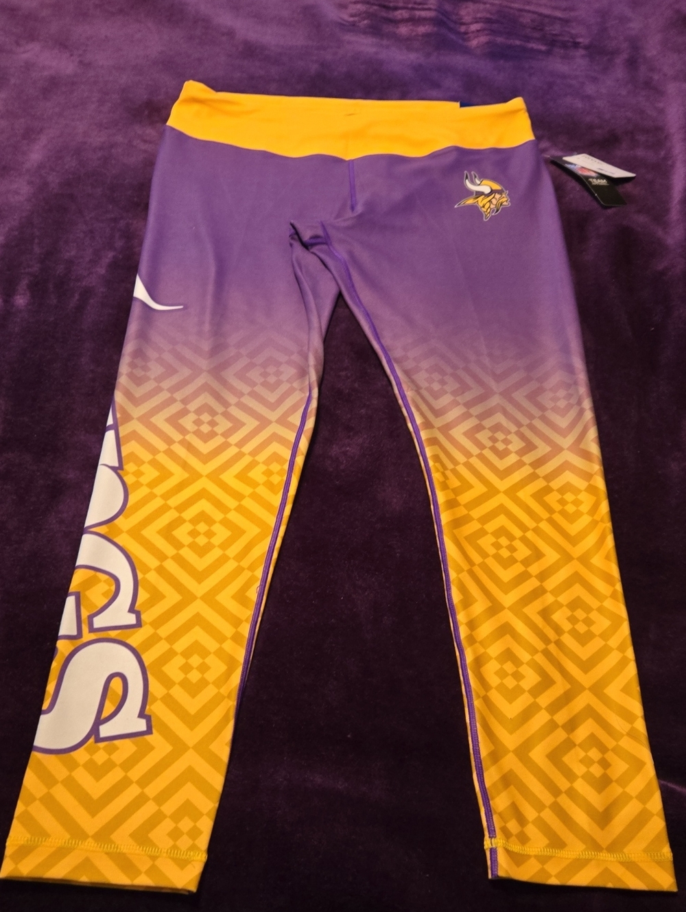 MINNESOTA VIKINGS WOMENS Purple & Gold Leggings Size XL NWT